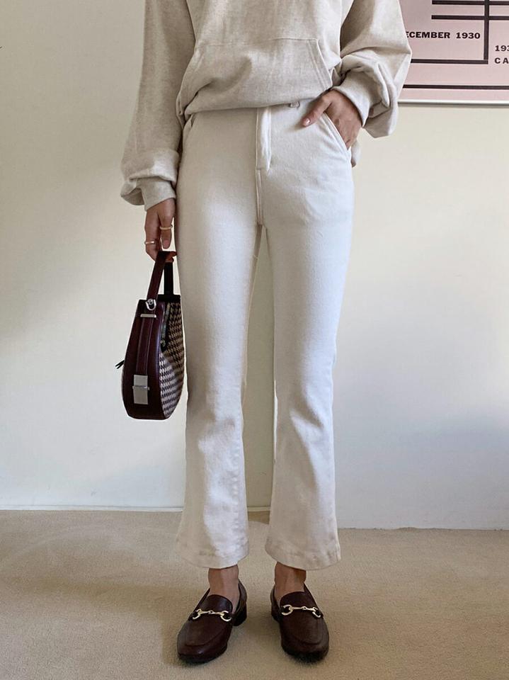 裏起毛スリムフレアパンツ・全3色・t66191 レディース 【pt】韓国ファッション ボトムス ロング ロングパンツ 裏起毛 スリム フレアパンツ ロング丈 無地 シンプル ベーシック 足長 美脚 フェミニン カジュアル ブーツカット 秋 冬