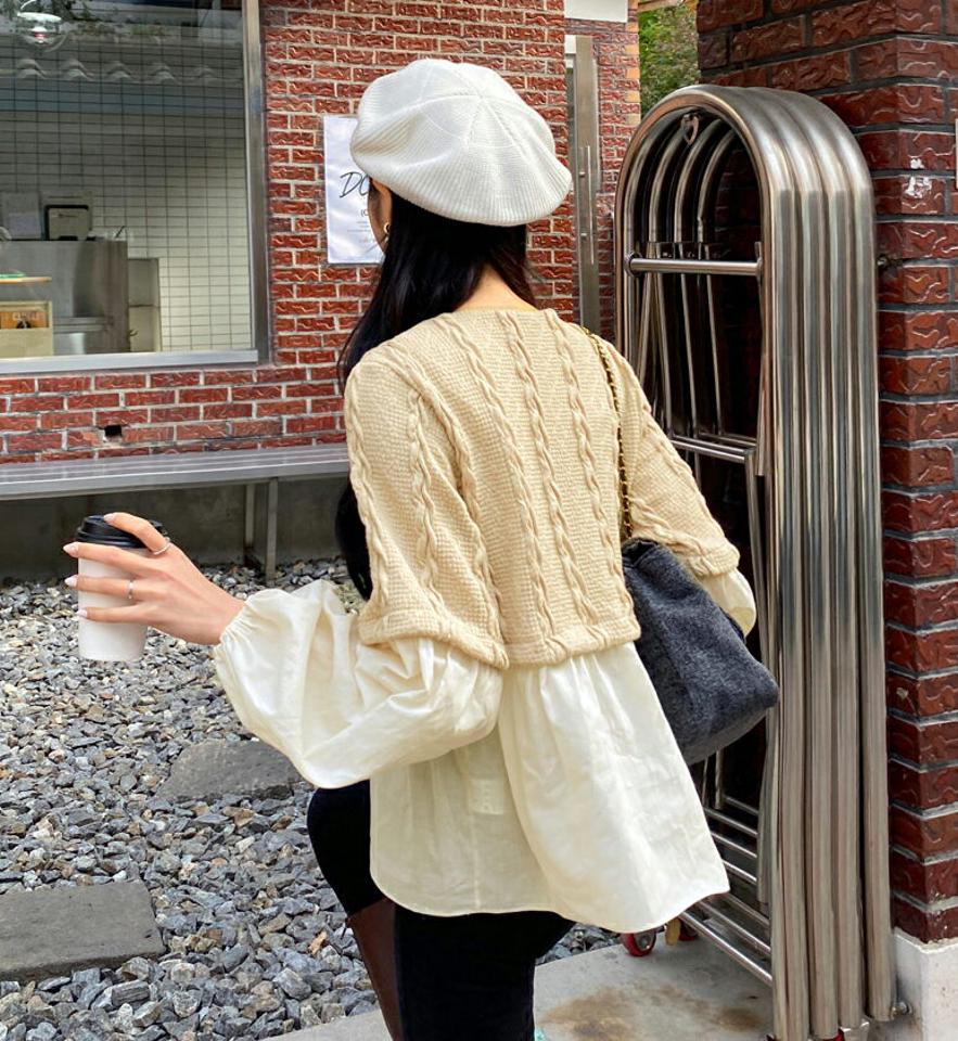 ツイストニット配色フレアブラウス・全2色・t65429 レディース 【bl】韓国ファッション トップス ブラウス 長袖 ラウンドネック ツイスト ニット 配色 フレア シンプル フェミニン 体型カバー ガーリー カジュアル 秋 冬