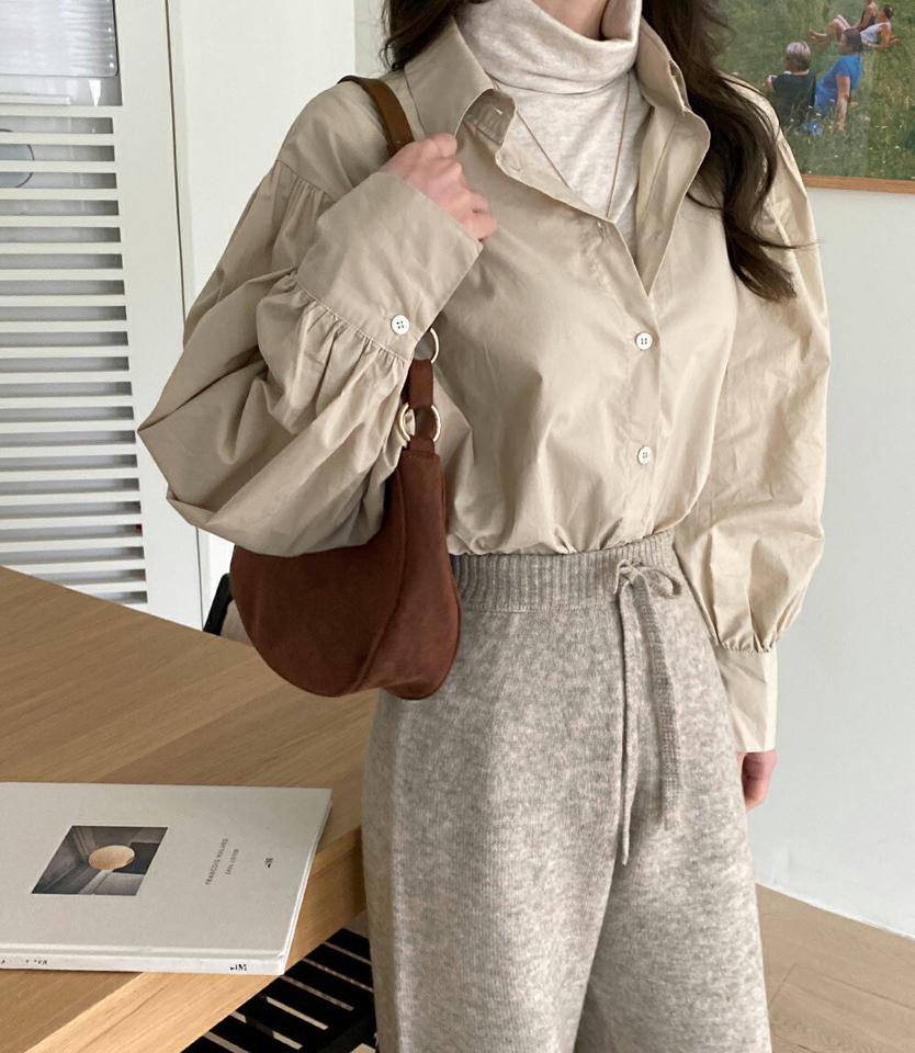 パフスリーブシャツ・全3色・t00577 レディース 【bl】シャツ 長袖 パフスリーブ パフ袖 単色 無地 シンプル ボリューム袖 袖コンシャス 大人 可愛い かわいい 秋 冬 春 韓国ファッション ハイホリHIHOLLI