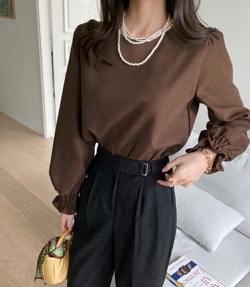 コーデュロイシャーリングパフブラウス・全3色・t00573 レディース 【bl】トップス ブラウス 長袖 パフスリーブ パフ袖 シャーリング コーデュロイ 単色 無地 シンプル 大人 秋 冬 韓国ファッション ハイホリHIHOLLI