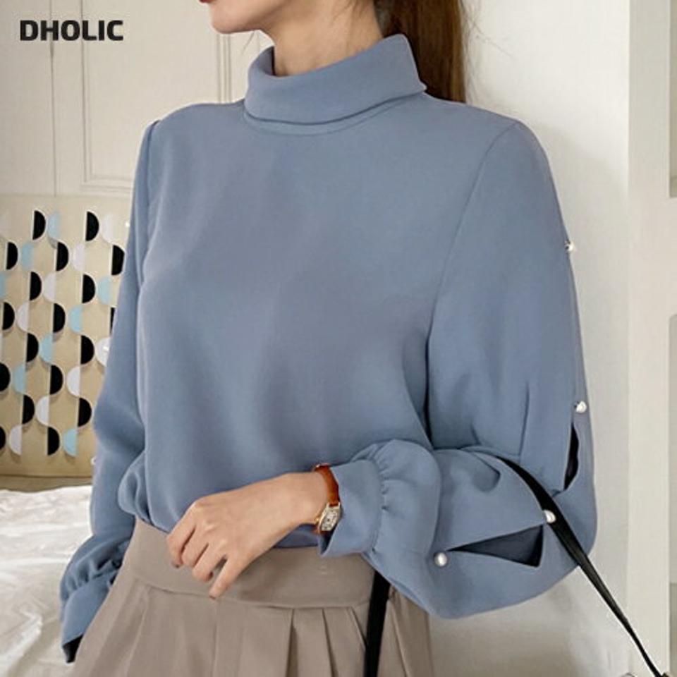 タートルネックパール調ポイントブラウス・全4色・b70887 レディース 【bl】トップス ブラウス 長袖 パール タートルネック ハーフネック 単色 無地 シンプル フェミニン 上品 きれいめ スリット 秋 冬 韓国ファッション ハイホリHIHOLLI