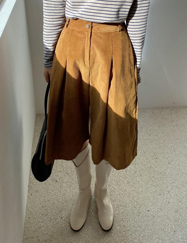 コーデュロイハーフパンツ・全3色・t65771 レディース 【pt】韓国ファッション ボトムス ハーフ ハーフパンツ コーデュロイ 6分丈 ワイド 無地 シンプル ポケット 体型カバー 足長 美脚 フェミニン デイリー カジュアル 秋 冬