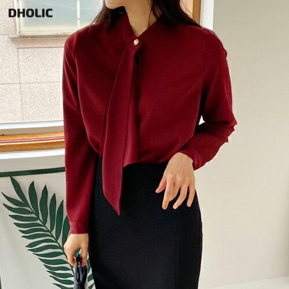 フェイクパールボウタイブラウス・全3色・b65784 レディース 【bl】韓国ファッション トップス ブラウス 長袖 バンドカラー フェイクパール ボウタイ 無地 シンプル 体型カバー ガーリー カジュアル フェミニン レッド 赤 クリスマス 秋 冬