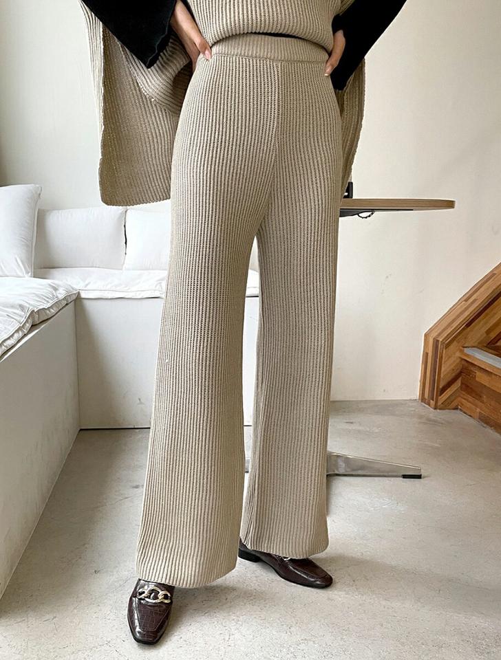 リブニットパンツ・全2色・b63145 レディース 【pt】韓国ファッション ボトムス ロング ロングパンツ リブ ニットパンツ ストレート ワイド ロング丈 無地 シンプル 足長 美脚 フェミニン 年上 大人 カジュアル 秋 冬