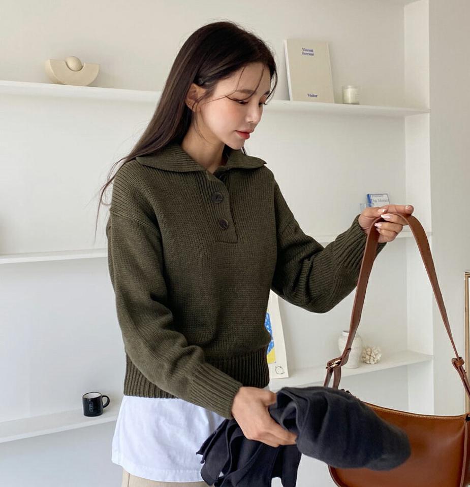ハーフボタンカラーニット・全5色・t63129 レディース 【tops】韓国ファッション トップス ニット 大人 長袖 カラーネック ハーフボタン ポロ襟 ドロップショルダー 無地 シンプル 体型カバー フェミニン デイリー 秋 冬