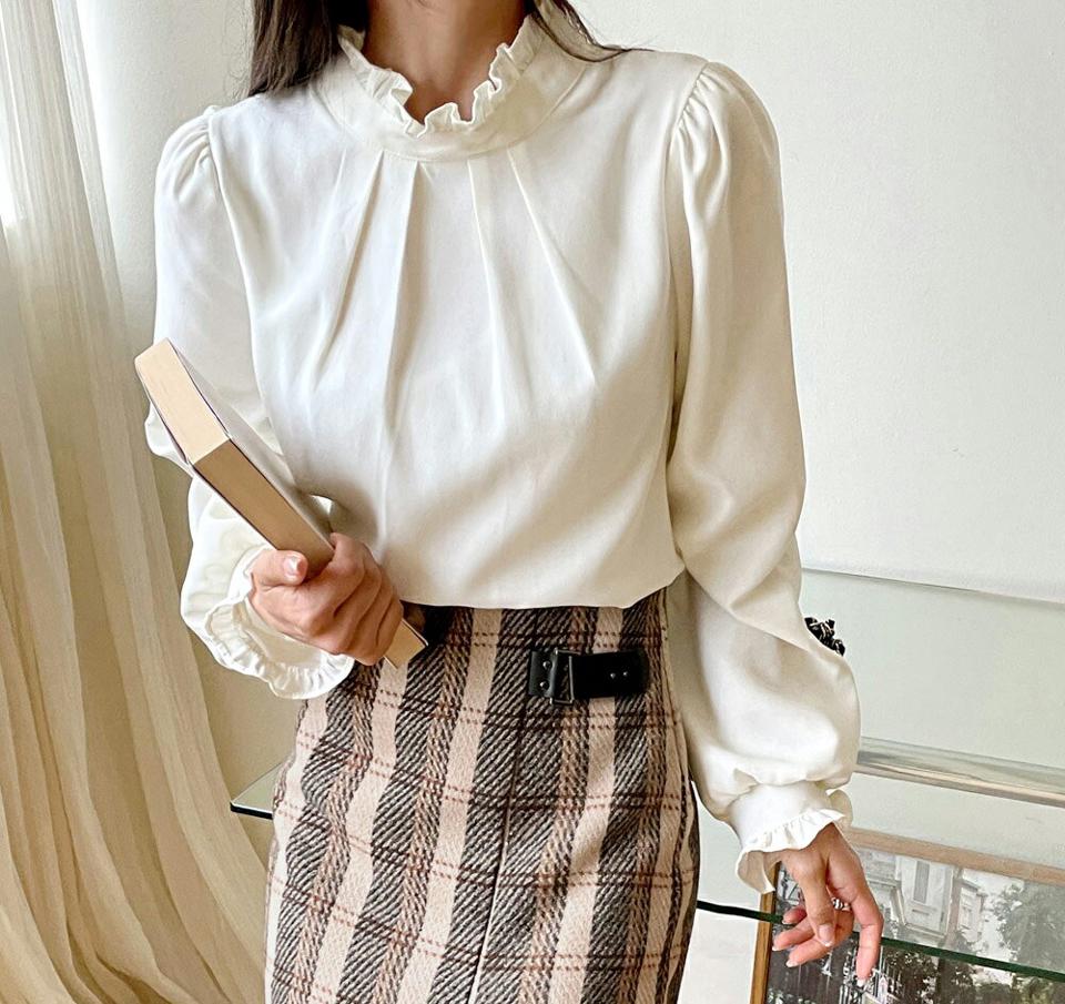 フリルハーフネックブラウス・全3色・t63159 レディース 【bl】韓国ファッション トップス ブラウス 長袖 ハーフネック フリル ギャザー 無地 ベーシック シンプル 体型カバー ガーリー カジュアル 秋 冬