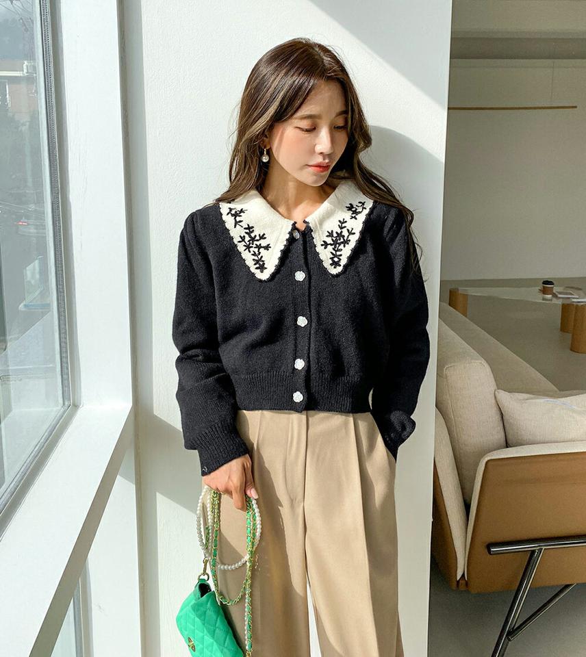 刺繍ビッグカラーニットカーディガン・全2色・b65525 レディース 【cd】韓国ファッション トップス カーディガン カーデ 長袖 Vネック ビッグカラー 刺繍 ニットカーディガン ローズボタン リブ 大人 シンプル カジュアル 秋 冬