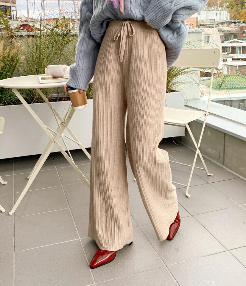 リボンワイドリブニットパンツ・全3色・b65513 レディース 【pt】韓国ファッション ボトムス ロング ロングパンツ リボン ワイド リブ ニットパンツ ロング丈 ハイウエスト ストレート シンプル 体型カバー 脚長 秋 冬
