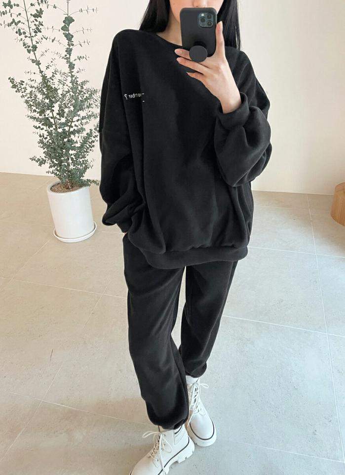 即日配送 両起毛刺繍レタリングスウェット&ポケットジョガーパンツSET・全3色・t01386 レディース 【pt】韓国ファッション ボトムス パンツ ロングパンツ スウェット セットアップ 長袖 両起毛 ワンマイルウェア ジョガーパンツ レタリング ロゴ 秋 冬 NIJU