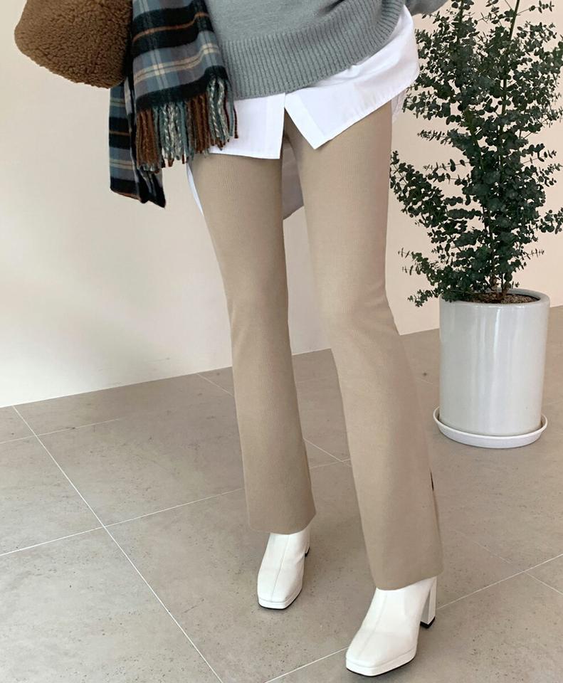 サイドスリットコーデュロイパンツ・全4色・t01389 レディース 【pt】韓国ファッション ボトムス パンツ ロング ロングパンツ スリット コーデュロイ スリム 無地 シンプル 美脚 ポケット 細身 足長 体型カバー カジュアル 秋 冬 NIJU