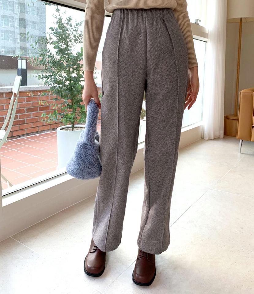 裏起毛センタープレスパンツ・全2色・t01390 レディース 【pt】韓国ファッション ボトムス パンツ ロング ロングパンツ 裏起毛 ウール混 センタープレス シック シンプル ストレート ポケット 細身 足長 体型カバー カジュアル 秋 冬 NIJU