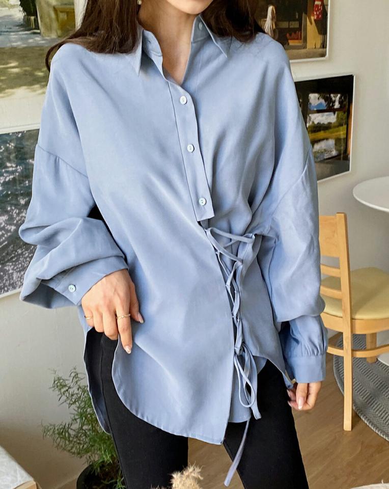 ストラップ付レースアップシャツ・全4色・t66214 レディース 【bl】韓国ファッション トップス シャツ 長袖 カラーネック ストラップ付 レースアップ スリット ボタン 無地 カジュアル ルーズ 体型カバー ガーリー 秋 冬