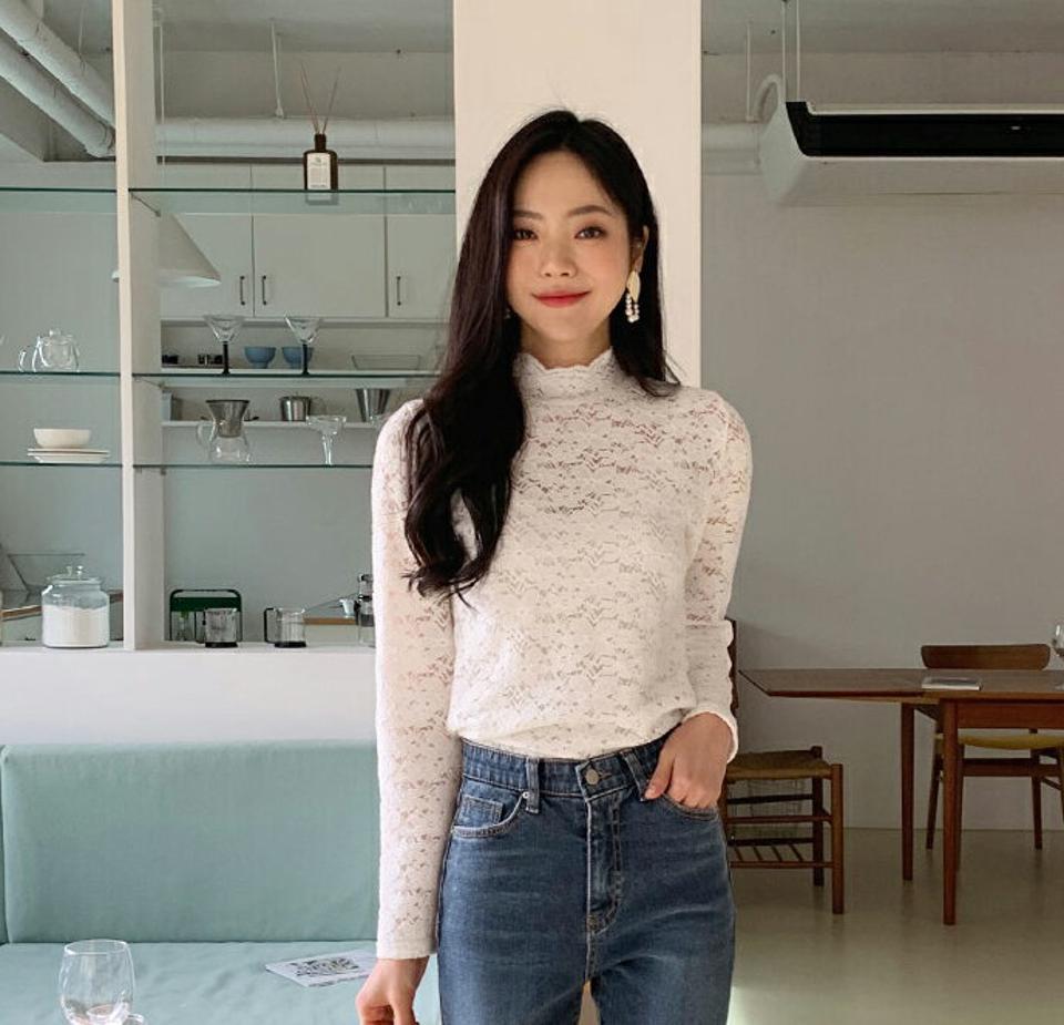 フラワーレースハーフネックブラウス・全3色・t63164 レディース 【bl】韓国ファッション トップス ブラウス 長袖 ハーフネック フラワー 花柄 レース シンプル カジュアル スリム 体型カバー ガーリー 秋 冬