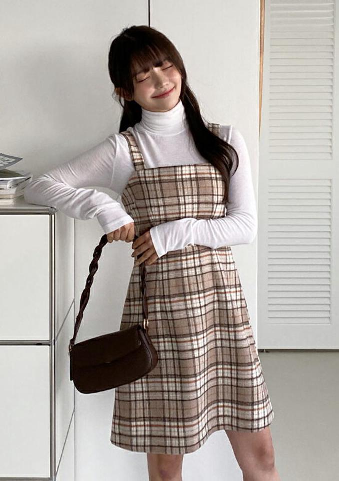チェックパターンミニワンピース・全3色・t01442 レディース 【ops】韓国ファッション ワンピース ミニ ミニワンピース 長袖 スクエアネック チェック ウール混 Aライン ミニ丈 シンプル 体型カバー 足長 秋 冬 NIJU