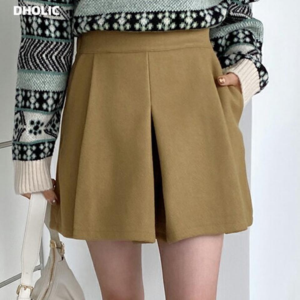 ワンタックショートパンツ・全2色・b01456 レディース 【pt】韓国ファッション ボトムス パンツ ショート ショートパンツ ワンタック バックゴム ショート丈 ポケット ウール風 美脚 足長 細身 着痩せ 体型カバー ガーリー 楽ちん 秋 冬 NIJU