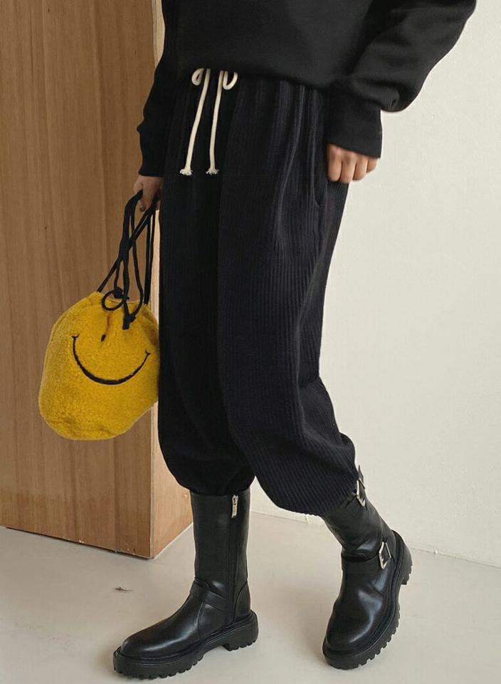 裏起毛コーデュロイジョガーパンツ・全4色・t01457 レディース 【pt】韓国ファッション ボトムス パンツ ロング ロングパンツ 裏起毛 コーデュロイ ジョガーパンツ 無地 シンプル ウエストゴム ポケット 体型カバー カジュアル 秋 冬 NIJU