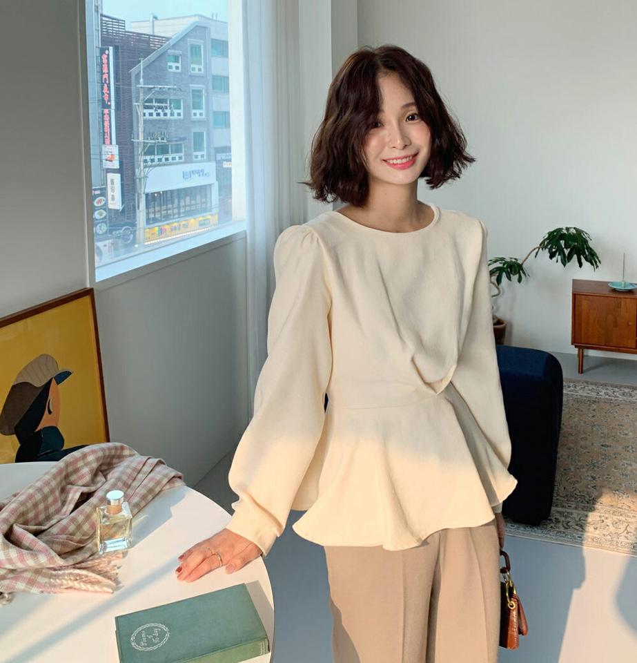 ピーチ起毛リボンタックブラウス・全4色・t65582 レディース 【bl】韓国ファッション トップス ブラウス 長袖 ラウンドネック ピーチ起毛 リボン 無地 シンプル スリム 体型カバー ガーリー カジュアル フェミニン 秋 冬