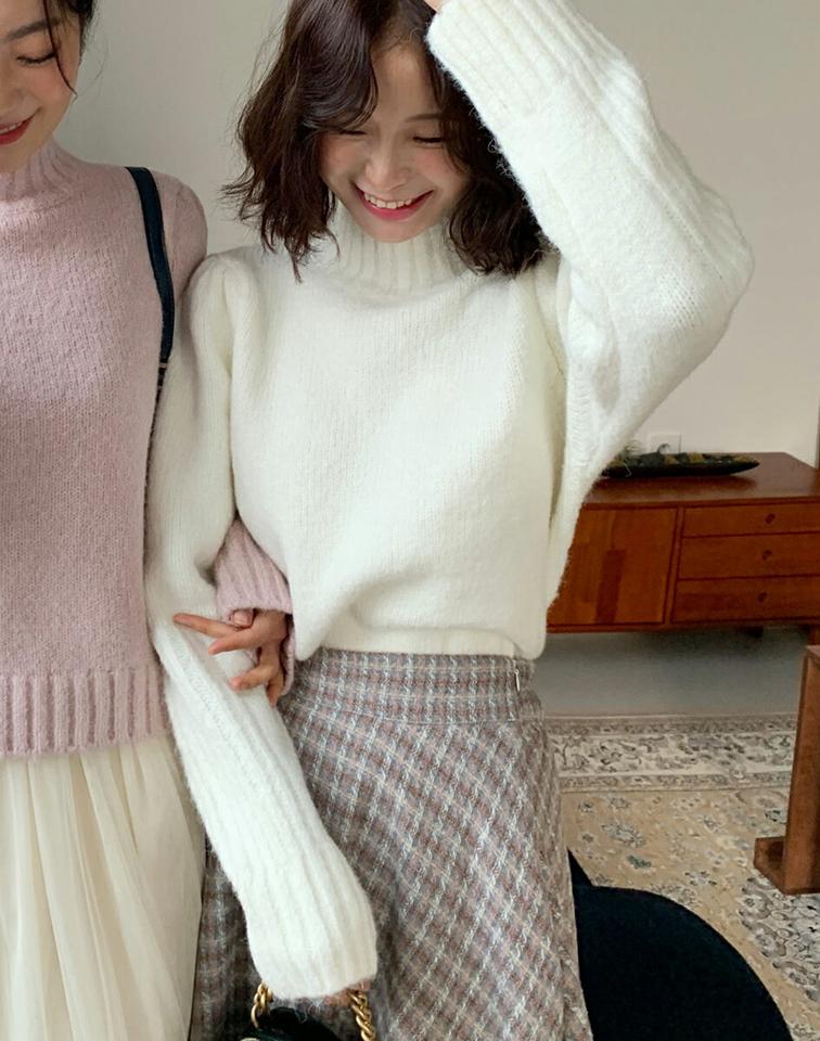 ハイネックパフニット・全4色・t65612 レディース 【tops】韓国ファッション トップス ニット 大人 長袖 ハイネック パフスリーブ ウール混 モダン 無地 ベーシック シンプル ルーズ フェミニン カジュアル 秋 冬
