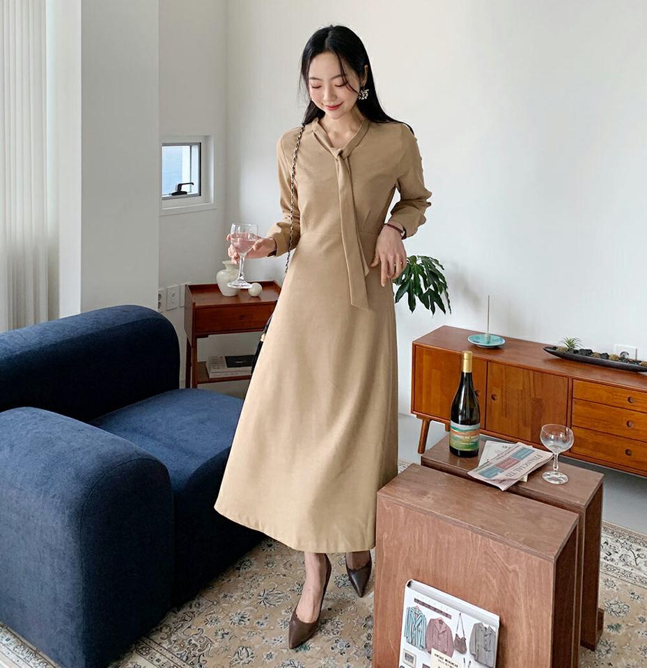 ピーチ起毛ボウタイフレアワンピース・全3色・t65599 レディース 【ops】韓国ファッション ワンピース ロングワンピース 長袖 Vネック ピーチ起毛 ボウタイ フレア Aライン ロング丈 無地 シンプル カジュアル フェミニン 秋 冬
