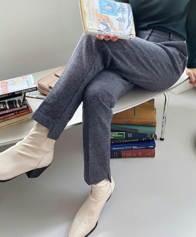 裏起毛アンバランススリットチェックスラックス・全1色・t65605 レディース 【pt】韓国ファッション ボトムス ロング ロングパンツ スラックスパンツ スラックス 裏起毛 アンバランス スリット チェック ロング丈 シンプル 体型カバー カジュアル 秋 冬