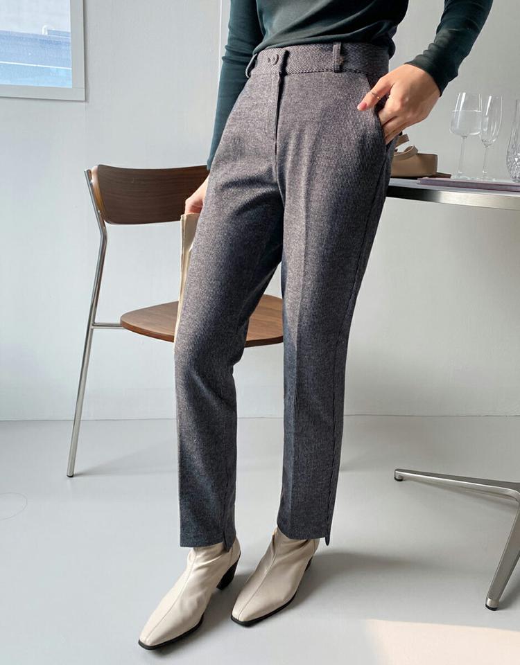 裏起毛アンバランススリットチェックスラックス・全1色・t65605 レディース 【pt】韓国ファッション ボトムス ロング ロングパンツ スラックスパンツ スラックス 裏起毛 アンバランス スリット チェック ロング丈 シンプル 体型カバー カジュアル 秋 冬