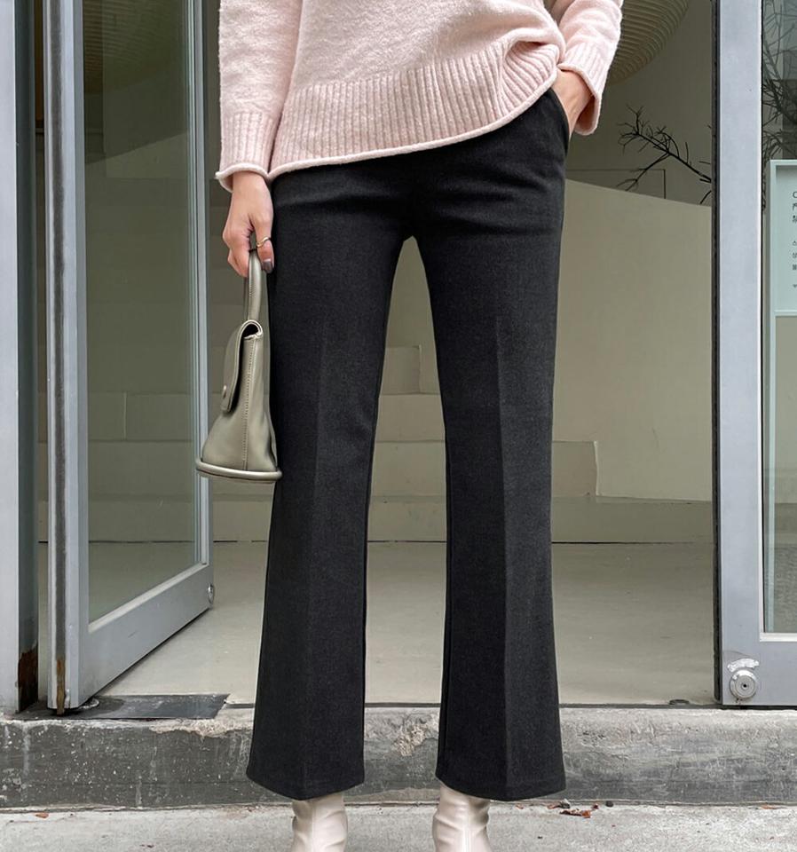 裏起毛スラックスパンツ・全2色・t71044 レディース 【pt】パンツ スラックス ズボン ロングパンツ 裏起毛 単色 無地 シンプル ベーシック 大人 きれいめ オフィスカジュアル ベルトループ 冬 韓国ファッション ハイホリHIHOLLI