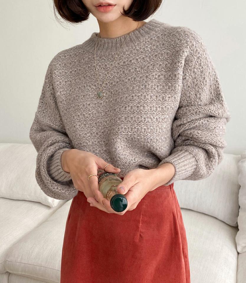 ウール混ラウンドニット・全4色・b66249 レディース 【tops】韓国ファッション トップス ニット 年上 大人 長袖 ラウンドネック ウール混 クロップド丈 ドロップショルダー シンプル ルーズ フェミニン カジュアル デイリー 秋 冬