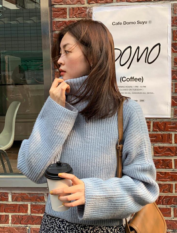 【只今10%OFF】タートルネッククロップドニット・全4色・t62840 レディース 【tops】韓国ファッション トップス ニット 大人 長袖 タートルネック クロップド丈 無地 ベーシック シンプル 異素材 ルーズ 体型カバー フェミニン カジュアル デイリー 秋 冬【ニットセール】