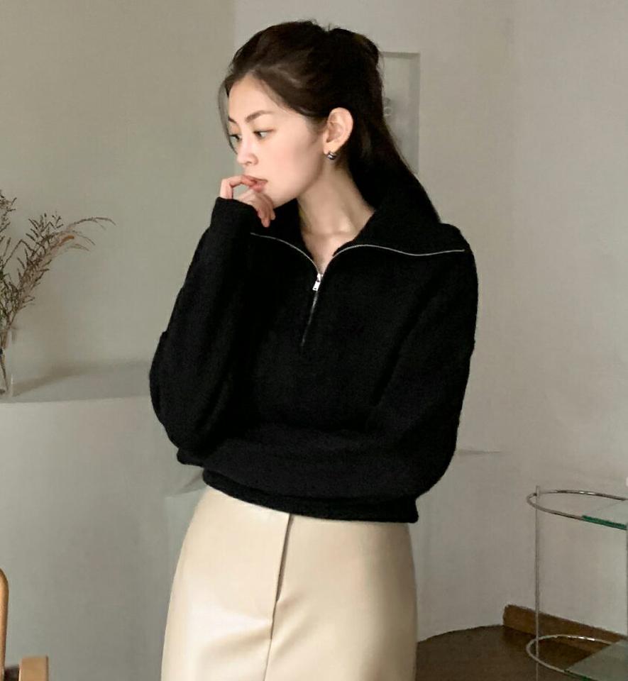ハーフジップニット・全5色・t62841 レディース 【tops】韓国ファッション トップス ニット 大人 長袖 ハイネック ハーフジップ 無地 シンプル ドロップショルダー 異素材 ルーズ 体型カバー フェミニン カジュアル デイリー 秋 冬