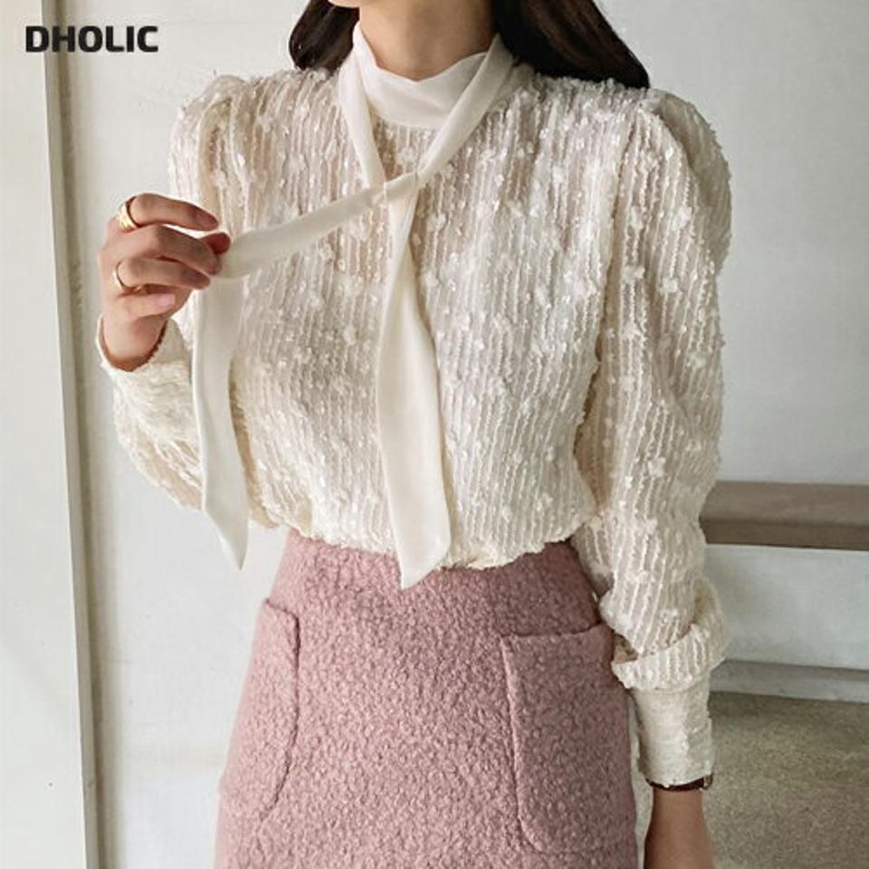 バックリボンテクスチャーブラウス・全3色・b00648 レディース 【bl】トップス ブラウス 長袖 りぼん バックシャン ガーリー 可愛い かわいい パフスリーブ パフ袖 レース風 透け感 シアー シースルー 秋 冬 韓国ファッション ハイホリHIHOLLI