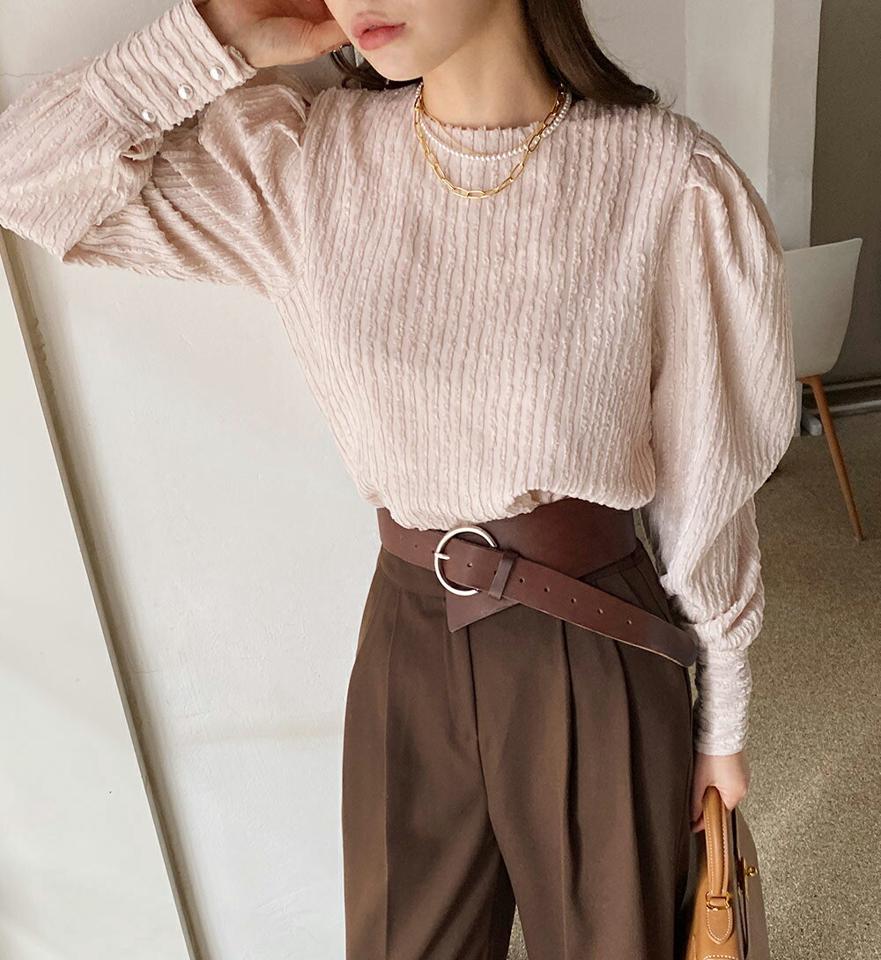 フリンジパフスリーブブラウス・全2色・b00644 レディース 【bl】トップス ブラウス 長袖 パフスリーブ パフ袖 フリンジ テクスチャー 大人 ユニーク フェミニン 秋 冬 韓国ファッション ハイホリHIHOLLI