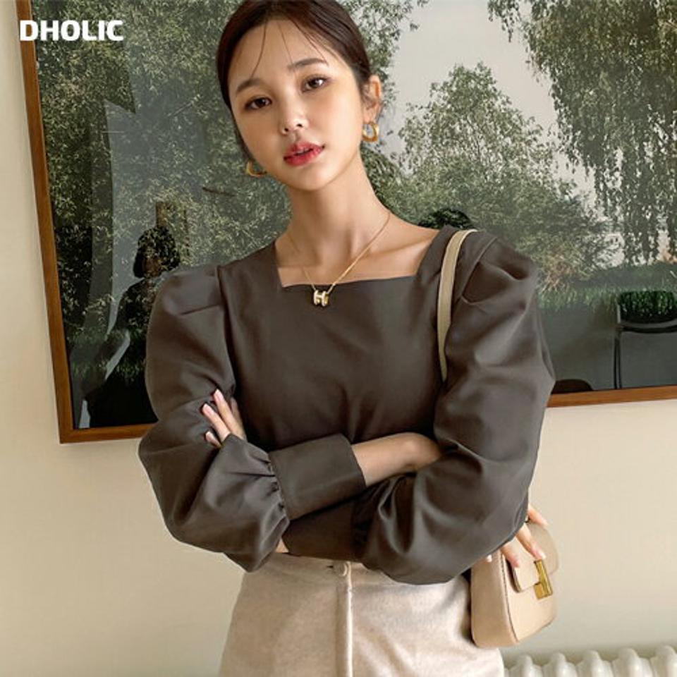 スクエアネックパフブラウス・全3・b58561 レディース 【bl】韓国ファッション トップス ブラウス 長袖 スクエアネック パフ ギャザー タック 無地 シンプル 大人 体型カバー ルーズ ガーリー カジュアル フェミニン 秋 冬