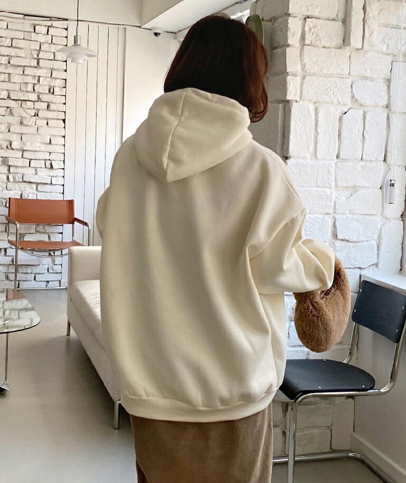 裏起毛刺繍ロゴパーカー・全4色・t58563 レディース 【tops】韓国ファッション トップス パーカー 大人 長袖 フード 裏起毛 刺繍 レタリング ロゴ ルーズ ロング丈 シンプル カジュアル 体型カバー 細身 フェミニン 上品 秋 冬