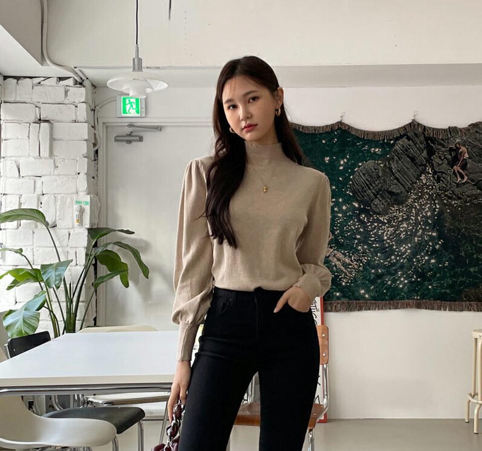 2WAYボタンハーフネックニット・全3色・b58564 レディース 【tops】韓国ファッション トップス ニット 大人 長袖 ハーフネック スリット ギャザー ボタン 無地 ベーシック シンプル 異素材 スリム フェミニン デイリー 秋 冬