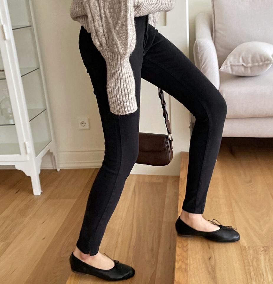 裏起毛スリットスキニーパンツ・全2色・t58586 レディース 【pt】韓国ファッション ボトムス ロング ロングパンツ 裏起毛 スリット スキニー ロング丈 無地 ベーシック シンプル スリム カジュアル 秋 冬