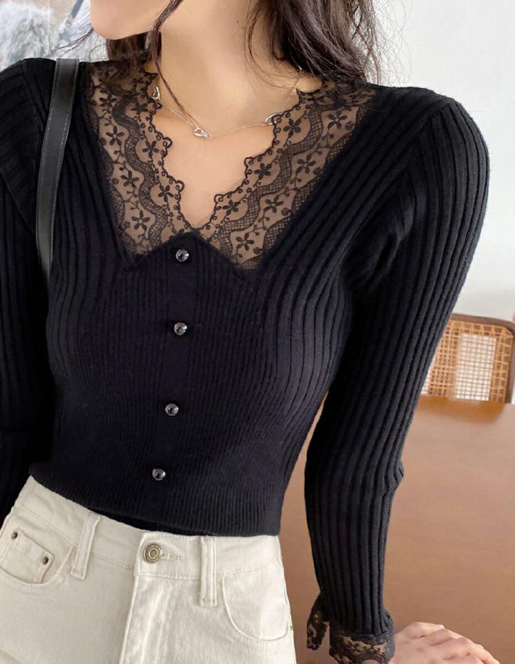 Vネックレースフェイクパールニット・全2色・t65834 レディース 【tops】韓国ファッション トップス ニット 大人 長袖 Vネック レース フェイクパール シンプル ボタン スリム 異素材 体型カバー フェミニン カジュアル 秋 冬