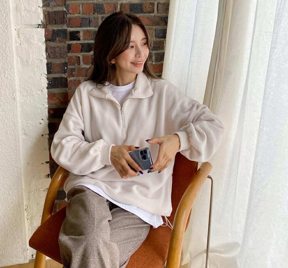 裏起毛ハーフジップフリーススウェット・全4色・t63222 レディース 【tops】韓国ファッション トップス スウェット 大人 長袖 ハイネック ハーフジップ 裏起毛 ドロップショルダー フリース 無地 シンプル カジュアル ルーズ 体型カバー 秋 冬