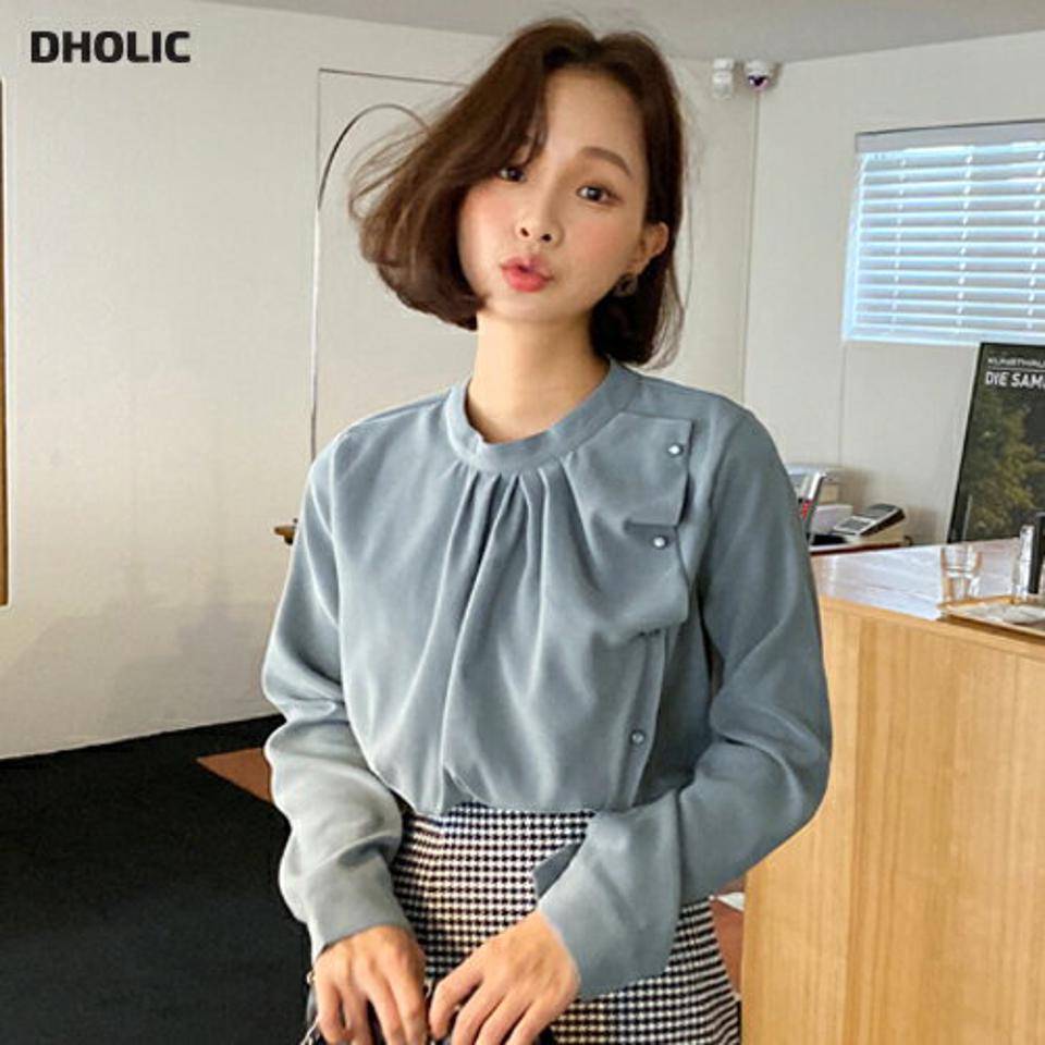 【10%OFF】即日配送 ボタンギャザーブラウス・全3色・t63238 レディース 【bl】韓国ファッション トップス ブラウス 長袖 バンドカラー ギャザー 襟コン ラップ風 スリット 無地 シンプル ボタン 体型カバー ガーリー カジュアル フェミニン 秋 冬【blセール】