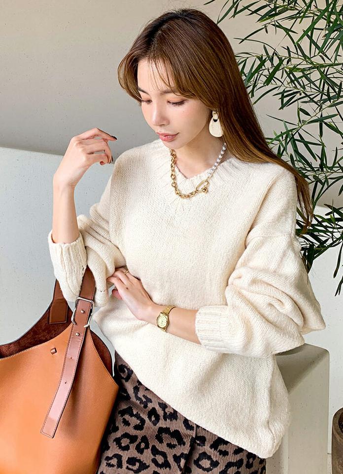 Vネックロングニット・全4色・t00378 レディース 【tops】トップス ニット 長袖 Vネック ロングニット 単色 無地 シンプル ベーシック 大人 カジュアル ラフ ルーズ ニットトップス 冬 韓国ファッション ハイホリHIHOLLI
