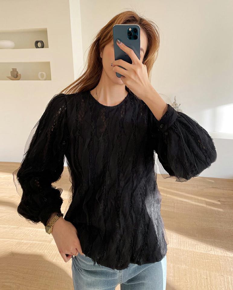 ウェーブレースブラウス・全3色・b00370 レディース 【bl】トップス ブラウス 長袖 ウェーブ レス 総レース フェミニン 可愛い かわいい 上品 大人 パンチンレース フリル パフスリーブ パフ袖 秋 冬 韓国ファッション ハイホリHIHOLLI