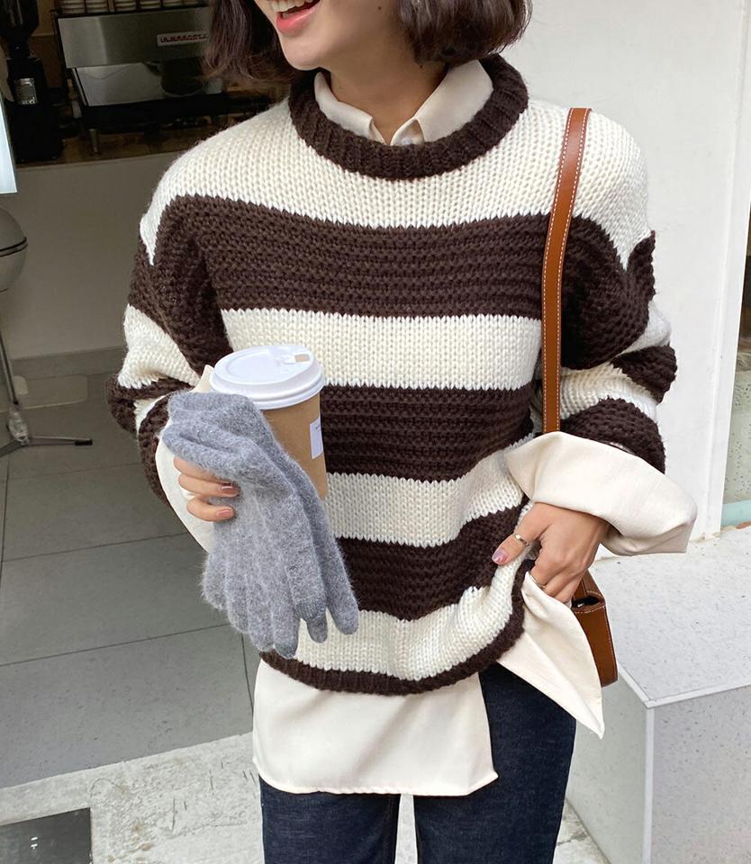 ワイドボーダーニット・全3色・t65671 レディース 【tops】韓国ファッション トップス ニット 大人 長袖 ラウンドネック ワイド ボーダー ドロップショルダー シンプル 体型カバー ルーズ フェミニン カジュアル デイリー ガーリー 秋 冬