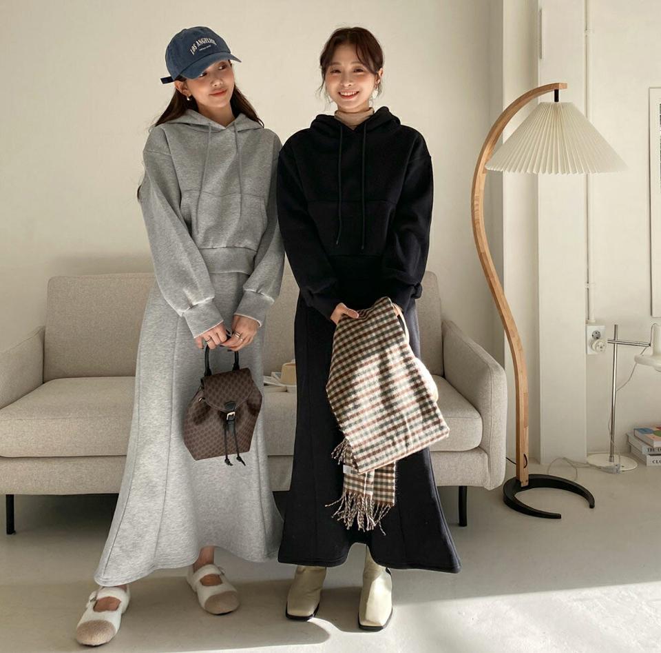 裏起毛パーカー&マーメイドスカートSET・全2色・b65699 レディース 【ops】韓国ファッション ワンピース パーカー スカート セットアップ 長袖 裏起毛 マーメイド ロング丈 ワンマイルウェア 無地 シンプル 体型カバー フェミニン 秋 冬