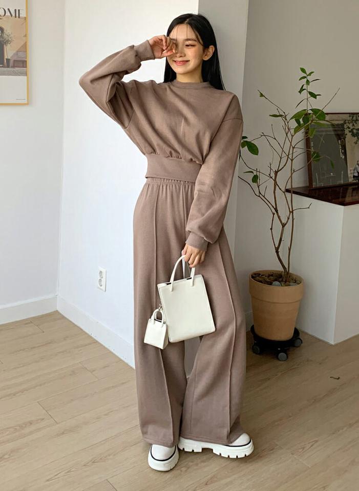 ≪人気商品再入荷≫裏起毛クロップドスウェット&ワイドパンツSET・全3色・b01523 レディース 【pt】韓国ファッション ボトムス パンツ ロング スウェット 長袖 ワンマイルウェア 無地 ショート丈 クロップド丈 ウエストゴム 体型カバー 秋 冬 NIJU