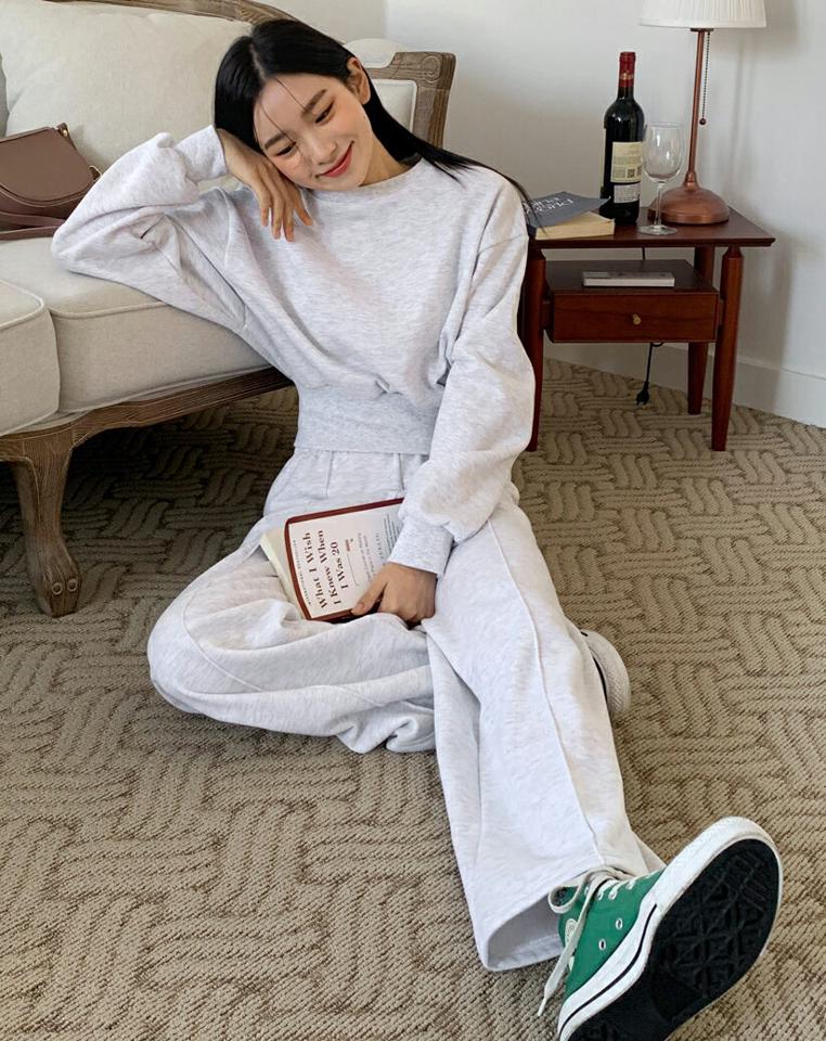 ≪人気商品再入荷≫裏起毛クロップドスウェット&ワイドパンツSET・全3色・b01523 レディース 【pt】韓国ファッション ボトムス パンツ ロング スウェット 長袖 ワンマイルウェア 無地 ショート丈 クロップド丈 ウエストゴム 体型カバー 秋 冬 NIJU