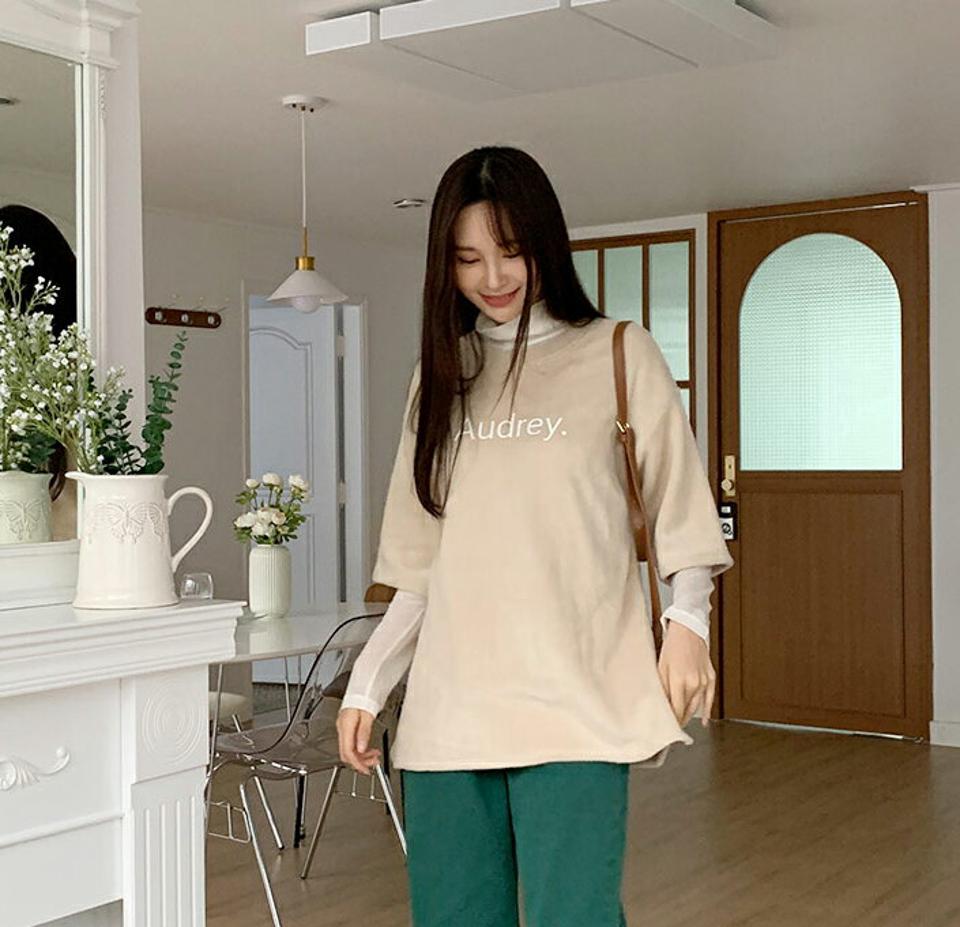 ファータッチロゴTシャツ・全4色・t58596 レディース 【tops】韓国ファッション トップス Tシャツ 大人 半袖 ラウンドネック ファータッチ ロゴ スリット ルーズ 楽ちん シンプル 体型カバー フェミニン カジュアル 秋 冬