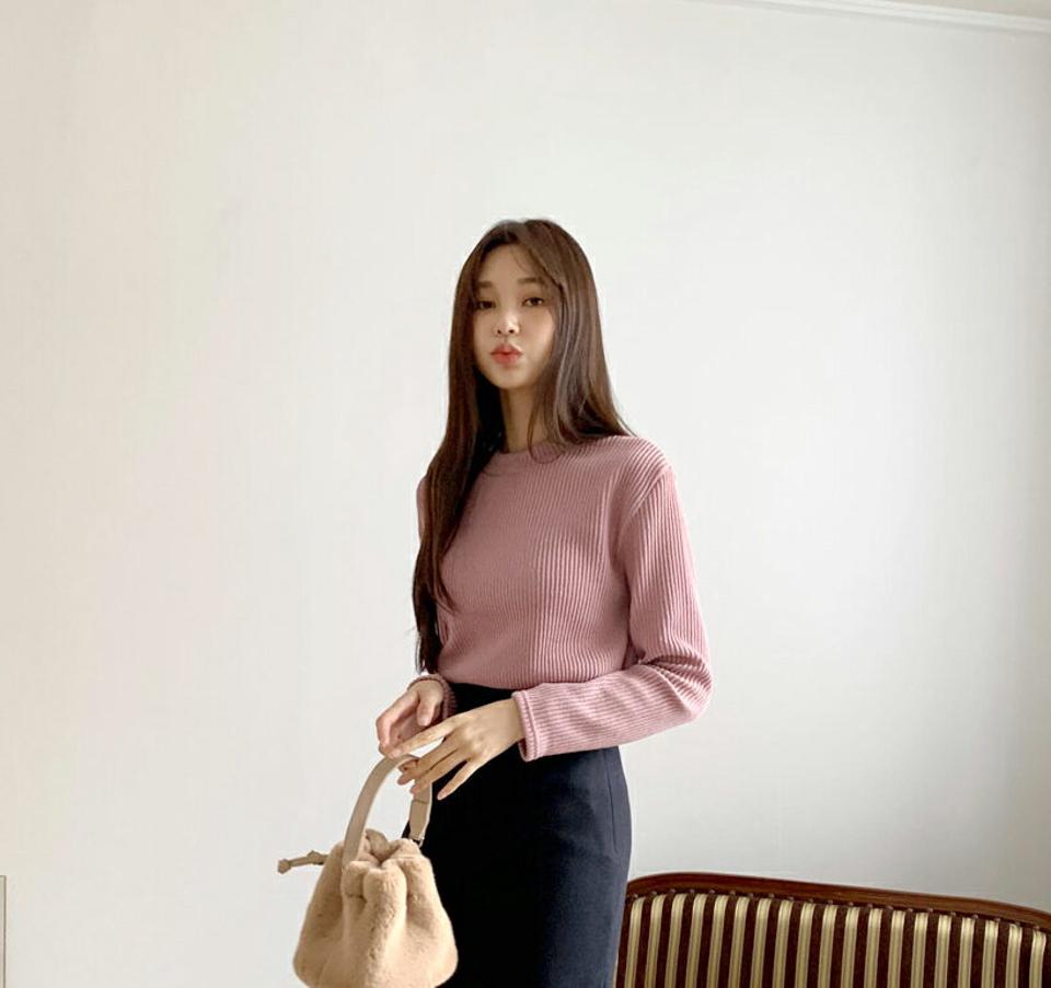 ラウンドリブTシャツ・全4色・t58599 レディース 【tops】韓国ファッション トップス Tシャツ 大人 長袖 ラウンドネック リブ 異素材 単色 無地 ベーシック シンプル 体型カバー フェミニン カジュアル 秋 冬
