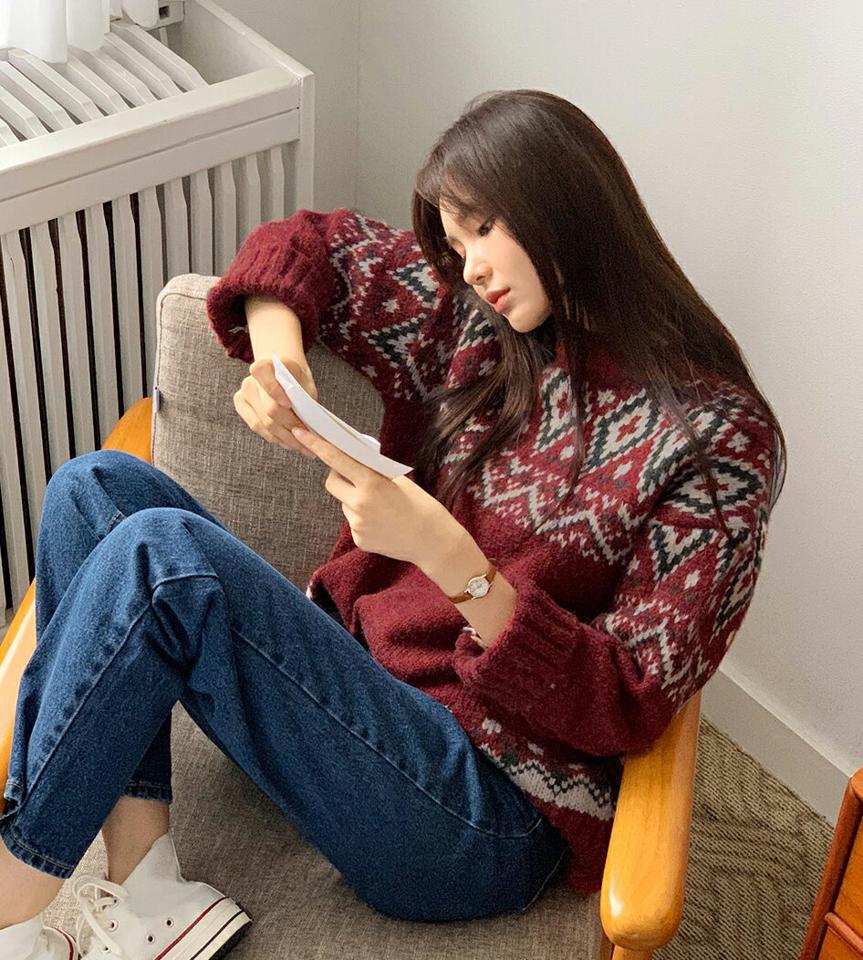 【マラソン特価】ノルディックパターンルーズフィットニット・全2色・b58609 レディース 【tops】韓国ファッション トップス ニット 大人 長袖 ラウンドネック ノルディック柄 柄ニット ドロップショルダー ルーズ シンプル 体型カバー フェミニン 秋 冬 セール