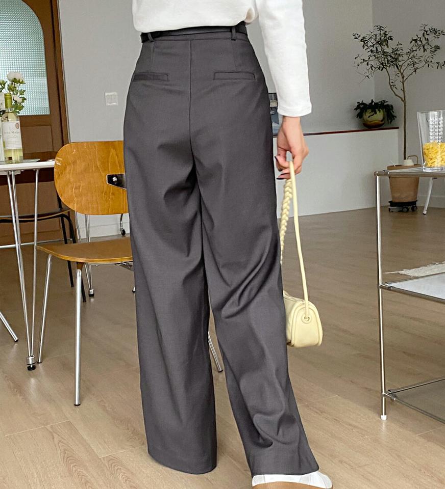 ツータックストレートスラックス・全3色・t58621 レディース 【pt】韓国ファッション ボトムス ロング ロングパンツ スラックスパンツ スラックス ツータック ストレート 異素材 無地 シンプル 体型カバー カジュアル デイリー 秋 冬