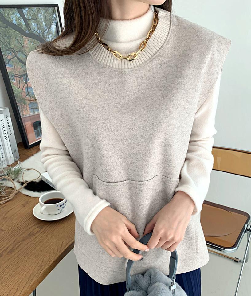 ボクシーサイドストラップベスト・全2色・b71106 レディース 【tops】トップス ベスト ストラップ レイヤード スリーブレス ノースリーブ マフポケット ニットベスト カジュアル ラフ オープン プルオーバー アンバランス 秋 冬 韓国ファッション ハイホリHIHOLLI