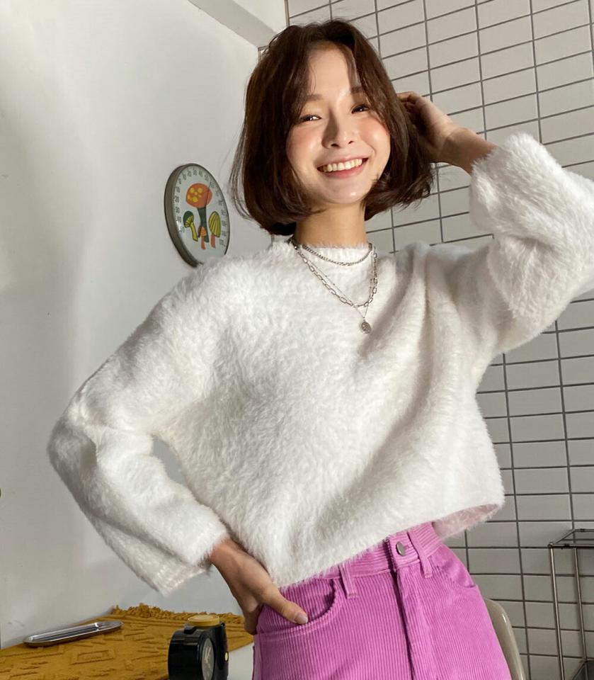 ソフトフェイクファーニット・全3色・t65877 レディース 【tops】韓国ファッション トップス ニット 年上 大人 長袖 ラウンドネック ソフト フェイクファー 無地 シンプル ルーズ フェミニン カジュアル 高級感 秋 冬